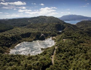 Waimangu valley